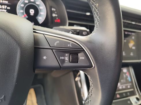 Used 2025 Audi Q7 3.0T Premium Plus AWD/4WD image 26