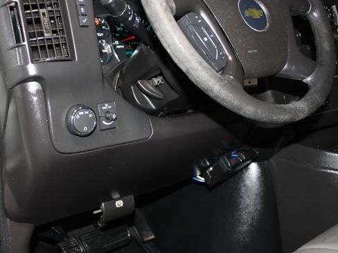 Used 2011 Chevrolet Express 2500 RWD image 14