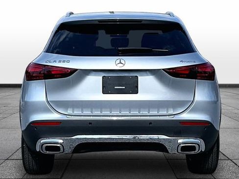 Certified 2026 Mercedes-Benz GLA 250 4MATIC image 8