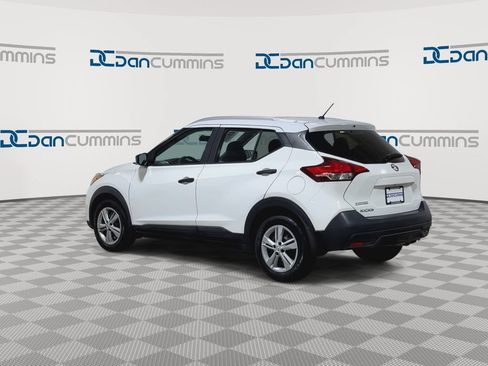Used 2018 Nissan Kicks S FWD image 6