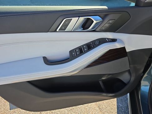 New 2026 BMW X5 xDrive40i image 11