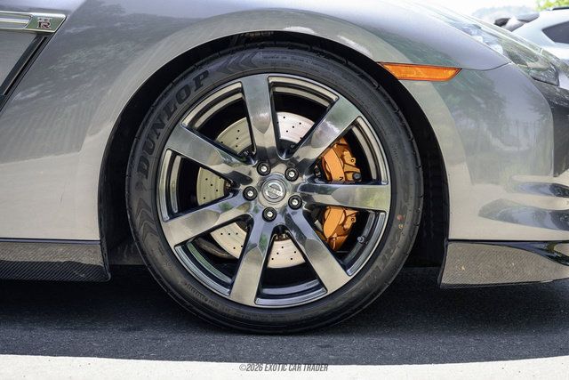 Used 2011 Nissan GT-R Premium AWD/4WD image 87
