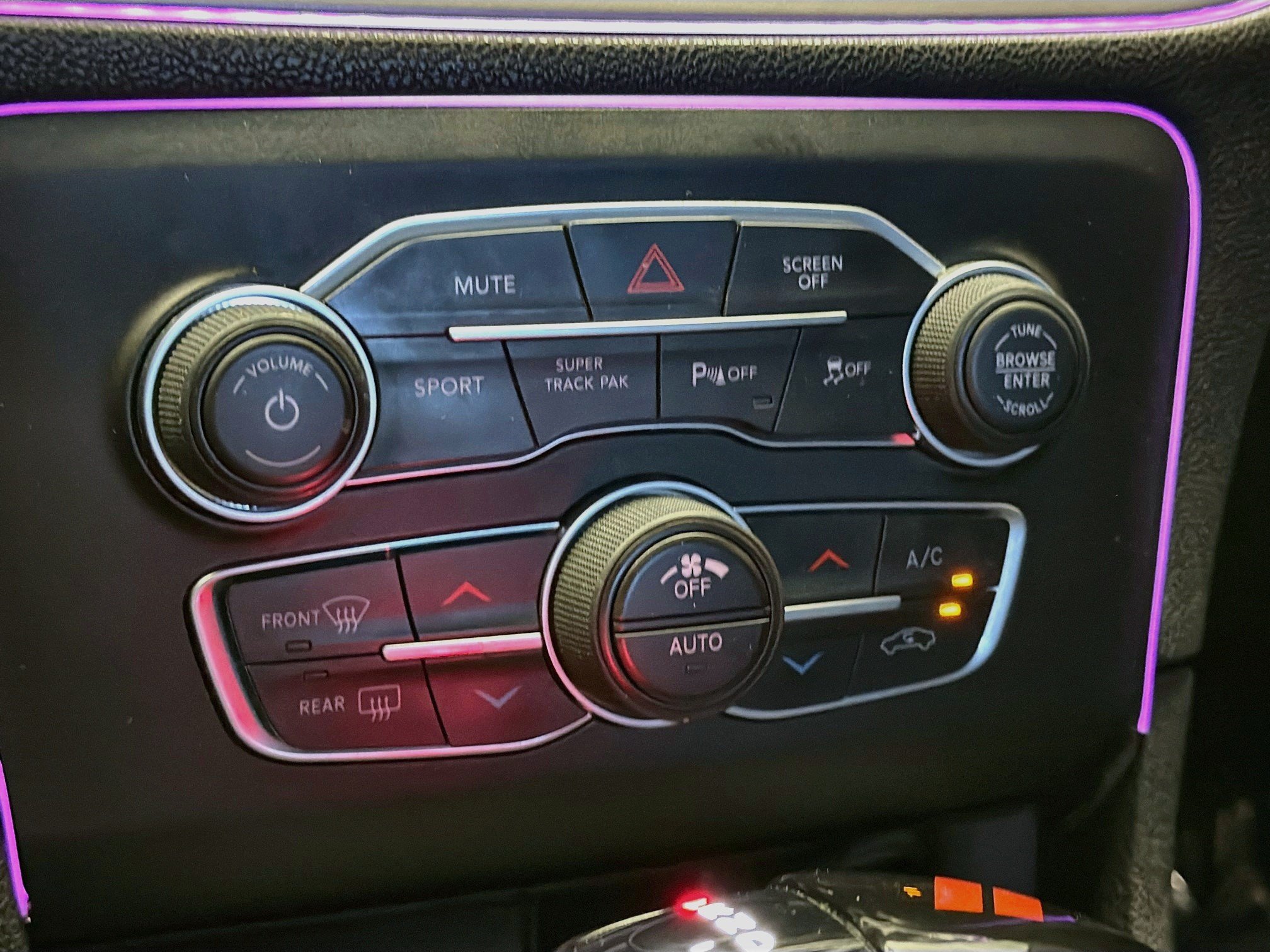 Used 2023 Dodge Charger R/T RWD image 10