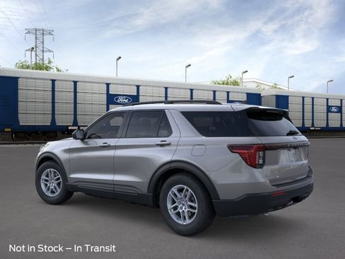 New 2026 Ford Explorer Active AWD/4WD image 4