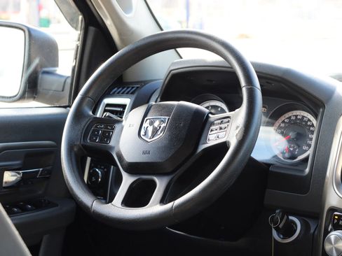 Used 2013 RAM 1500 Classic SLT w/ Remote Start & Security Group image 14