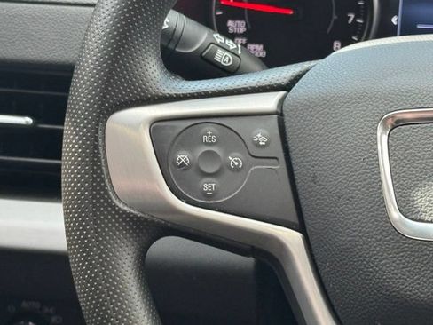 Used 2024 GMC Terrain SLE w/ Driver Convenience Package AWD/4WD image 15
