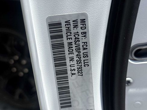 Used 2023 Jeep Wagoneer Series II AWD/4WD image 25