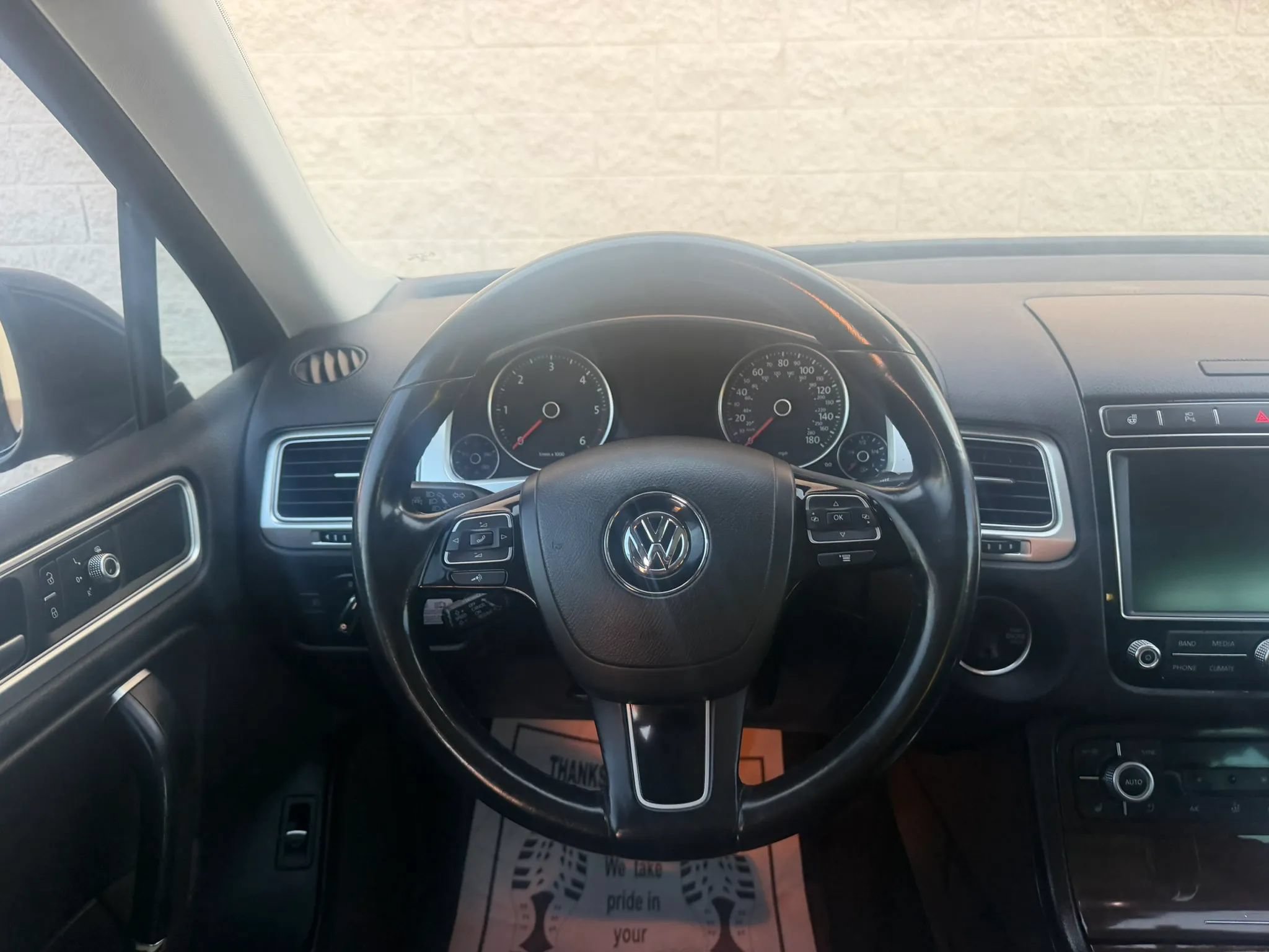 Used 2016 Volkswagen Touareg Sport AWD/4WD image 22