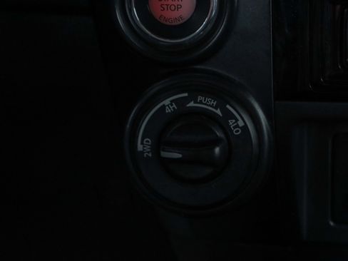 Used 2021 Nissan Titan PRO-4X w/ Pro-4x Utility Package image 22