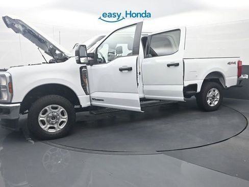Used 2025 Ford F250 XLT AWD/4WD image 36