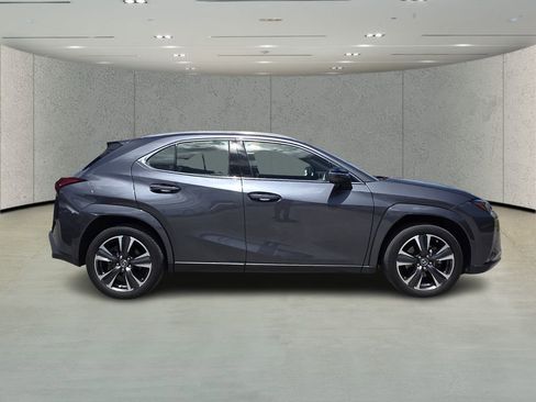 Used 2023 Lexus UX 250h FWD w/ Accessory Package (Z1) image 2