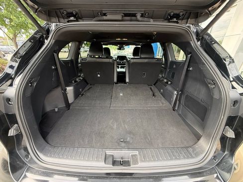 Used 2025 Toyota Highlander XSE AWD/4WD image 34