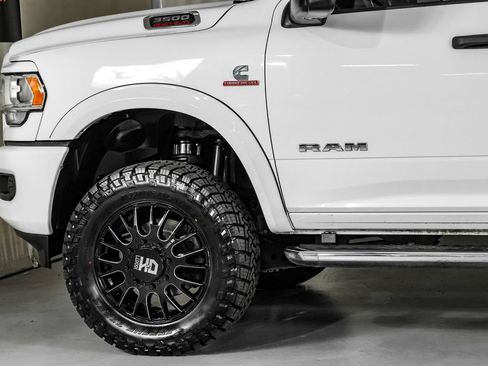 Used 2024 RAM 3500 Big Horn AWD/4WD image 13