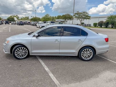 Used 2015 Volkswagen Jetta SE FWD image 8