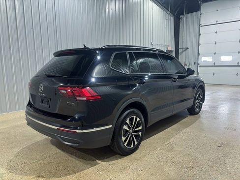 Used 2022 Volkswagen Tiguan S image 8
