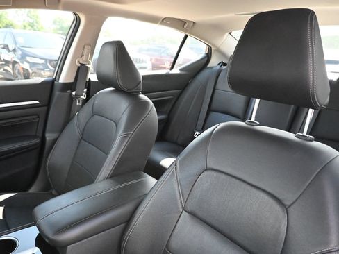 Used 2021 Nissan Altima 2.5 Platinum AWD/4WD image 27