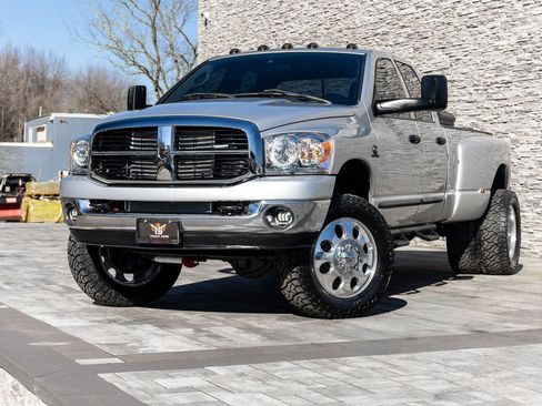 Used 2007 Dodge Ram 3500 Truck SLT w/ Quad Cab Big Horn Value Group image 3