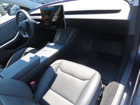 Used 2025 Tesla Model 3 Long Range RWD image 33