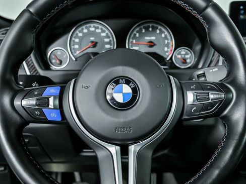 Used 2020 BMW M4 Coupe w/ Competition Package image 28