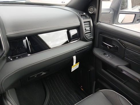 New 2026 RAM 2500 Limited image 44