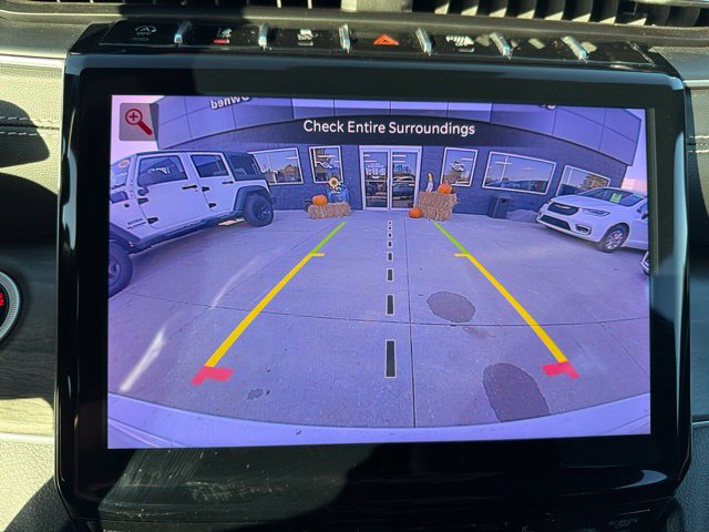 Certified 2025 Jeep Grand Cherokee Limited w/ Trailer Tow Package AWD/4WD image 29