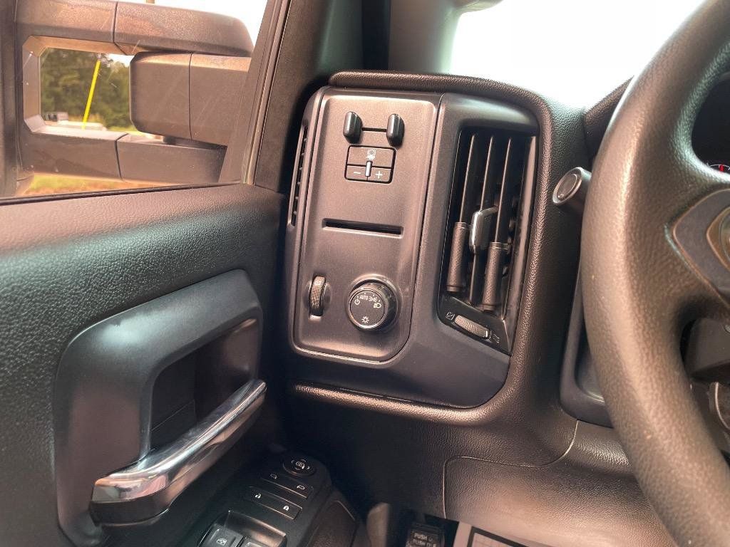 Used 2019 Chevrolet Silverado 2500 W/T w/ WT Convenience Package AWD/4WD image 21