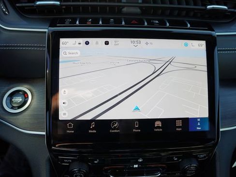 New 2025 Jeep Grand Cherokee Limited w/ Black Appearance Package image 15