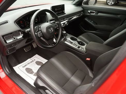 Used 2023 Honda Civic Sport image 8