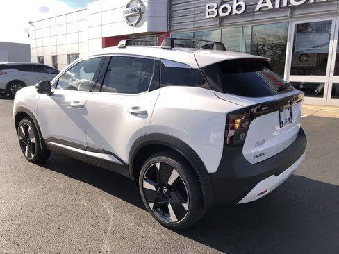 New 2026 Nissan Kicks SR w/ Cold Weather Package image 12