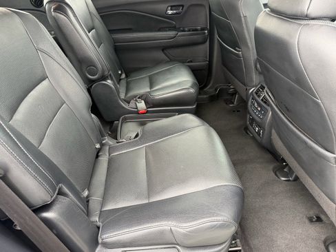 Used 2019 Honda Pilot Elite image 18