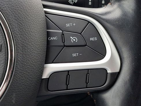 Used 2020 Jeep Compass Limited w/ Premium Lighting Group image 21