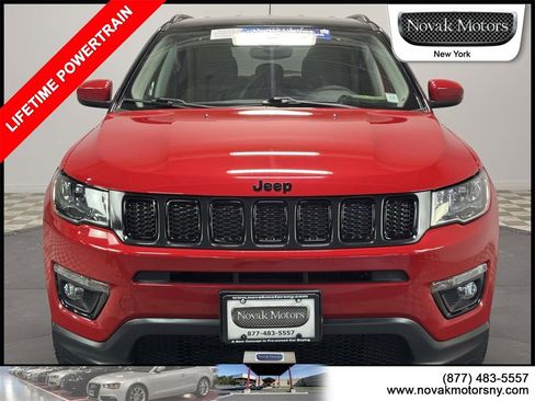 Used 2021 Jeep Compass Latitude image 2
