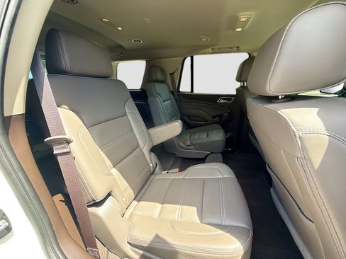 Used 2019 GMC Yukon Denali w/ Enhanced Security Package RWD image 29