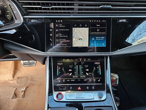 New 2026 Audi SQ8 Prestige image 15