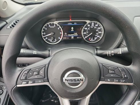 Certified 2023 Nissan Sentra SV FWD image 19