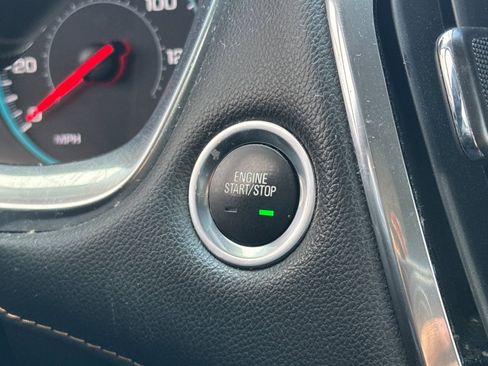 Used 2020 Chevrolet Traverse LS image 34