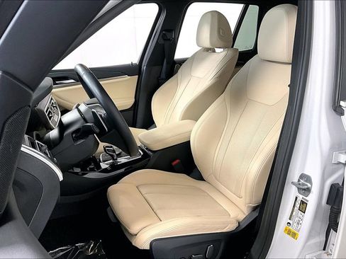 Used 2024 BMW X3 sDrive30i w/ Premium Package w/ZPA image 25