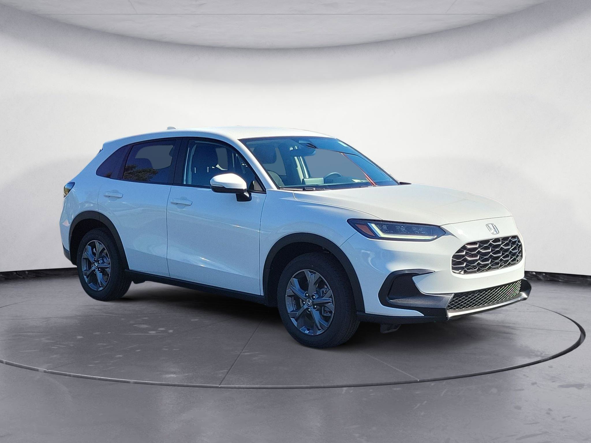 New 2027 Honda HR-V LX image 2