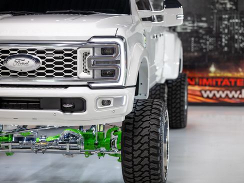 Used 2024 Ford F450 Limited w/ FX4 Off-Road Package AWD/4WD image 11