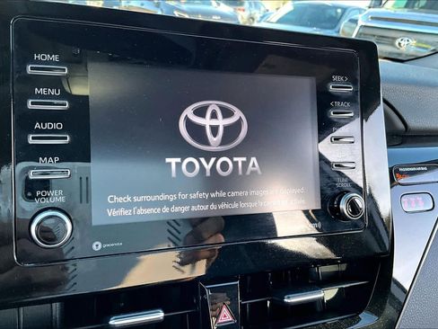 Used 2024 Toyota Camry SE image 30