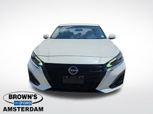Used 2023 Nissan Altima 2.5 SV FWD image 3