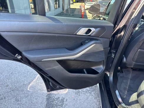 Used 2019 BMW X5 xDrive40i w/ Convenience Package AWD/4WD image 31