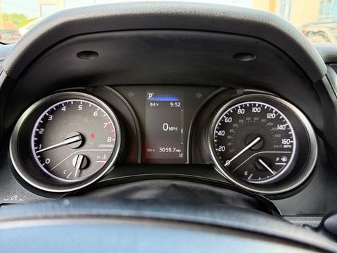 Used 2024 Toyota Camry SE FWD image 27