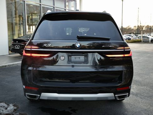 Certified 2024 BMW X7 xDrive40i image 10
