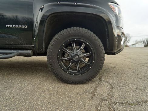 Used 2016 Chevrolet Colorado Z71 image 10