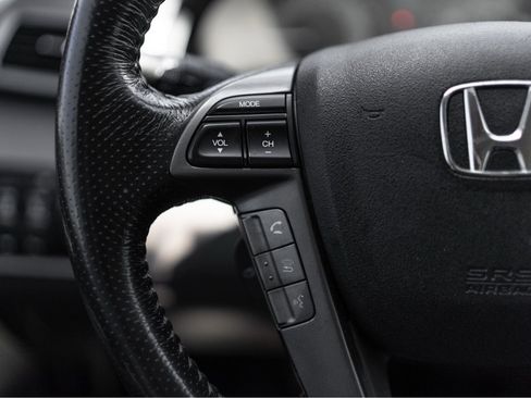 Used 2015 Honda Odyssey Touring image 12