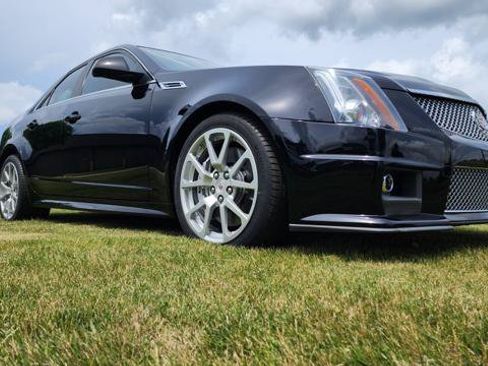 Used 2009 Cadillac CTS V RWD image 10
