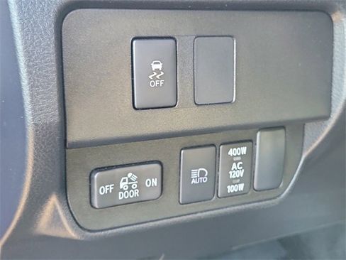 Used 2023 Toyota Tacoma TRD Sport image 13