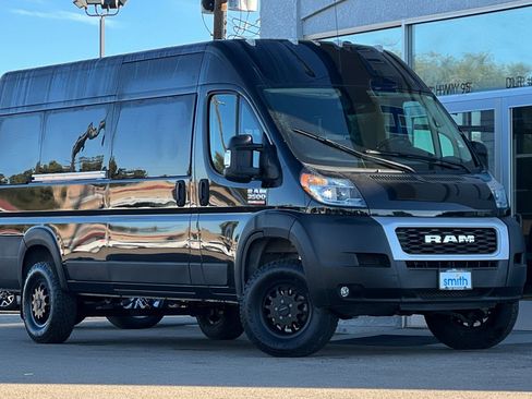 Used 2021 RAM ProMaster 3500 w/ Convenience Group FWD image 2
