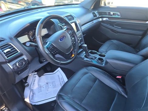 Used 2016 Ford Explorer Limited image 18